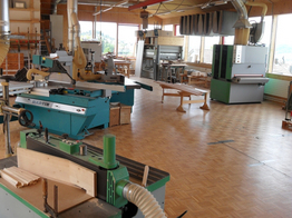 Schreinerei - Stiftung Bühl - Werkstatt mit Maschinen