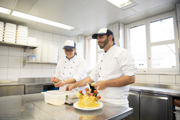 Koche gestalten Torte - Stiftung Bühl