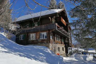 Ferienhaus Friedheim Winter aussen - Stiftung Bühl